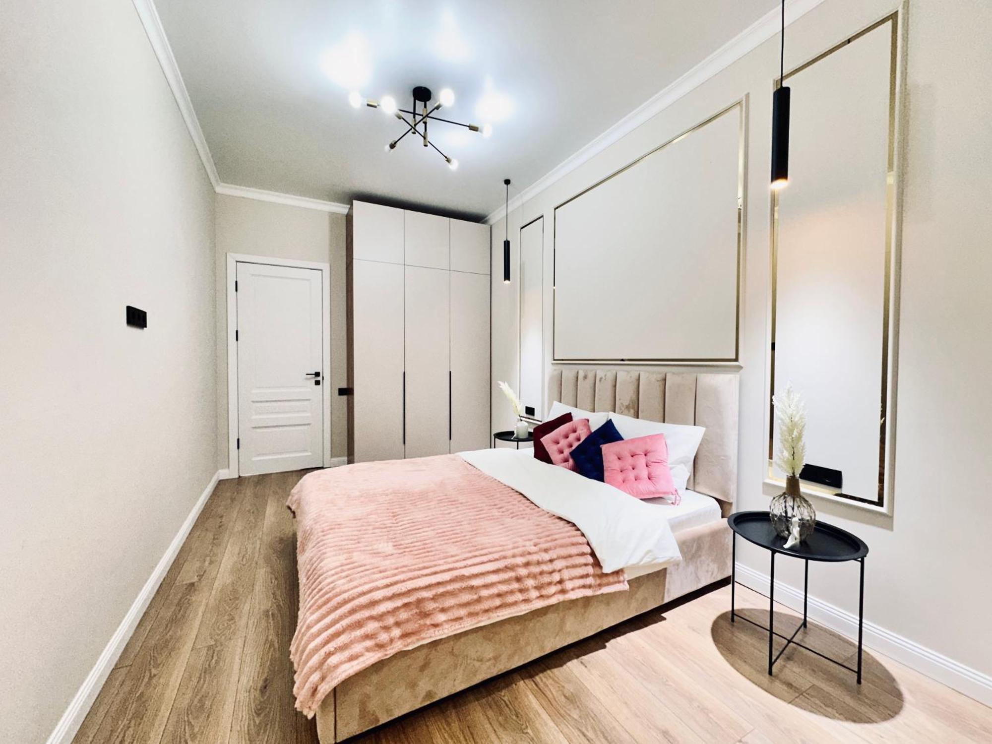 Comfort City, Lux Almaty